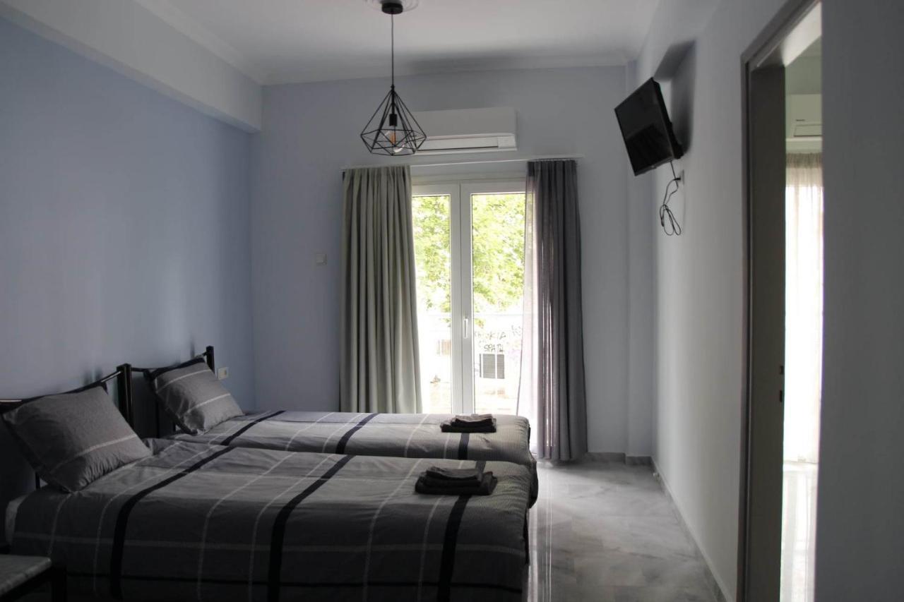 Central Stay Kavala Α Bagian luar foto