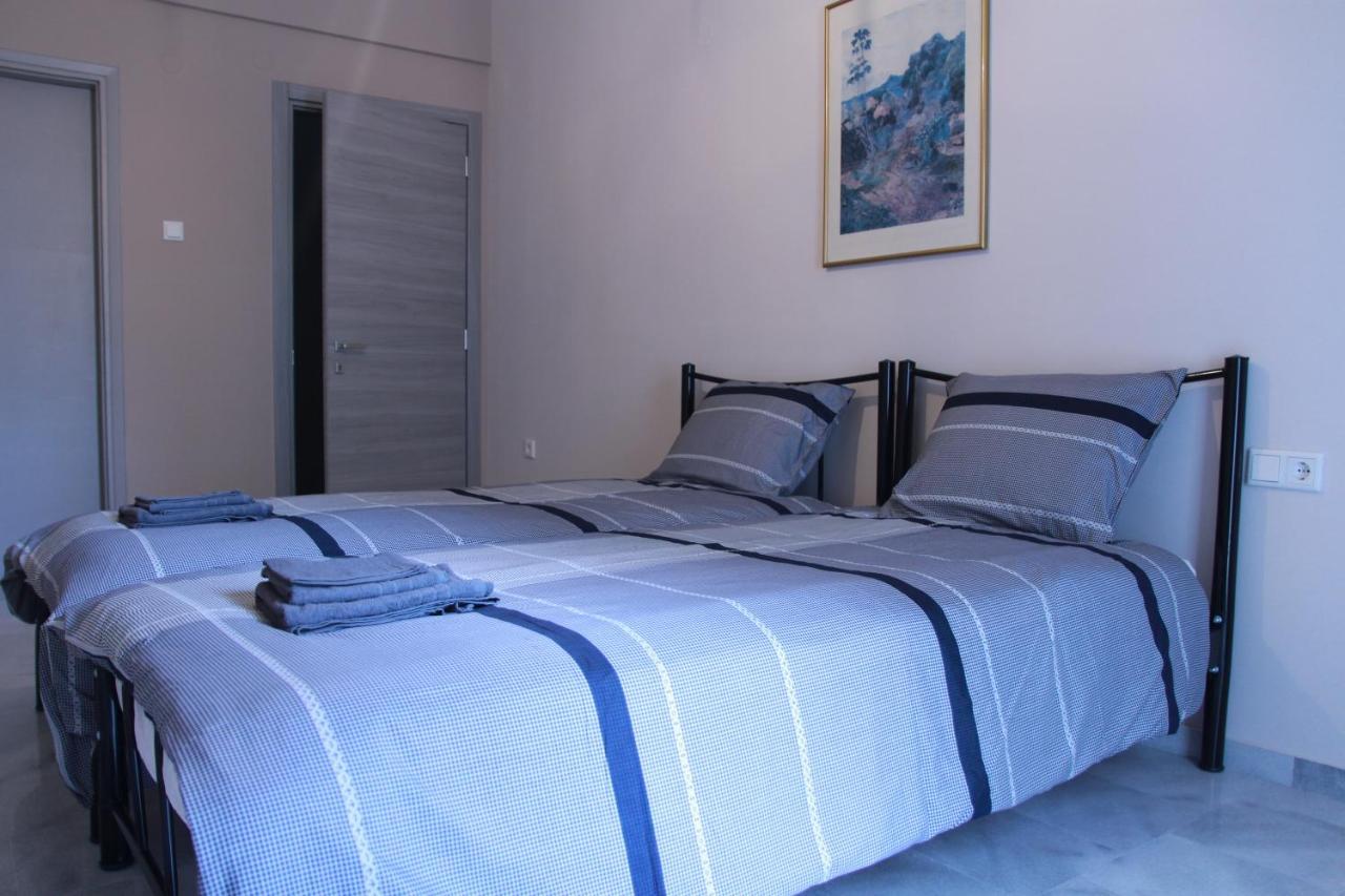 Central Stay Kavala Α Bagian luar foto